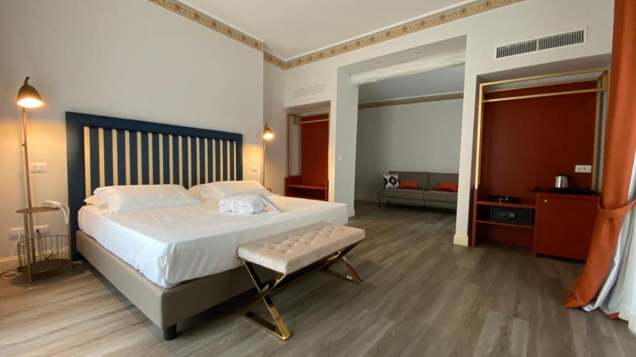 Lanterne Magiche Ortigia Suites Syrakusa Exteriör bild