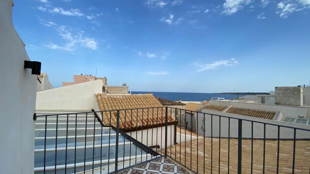 Lanterne Magiche Ortigia Suites Syrakusa Exteriör bild
