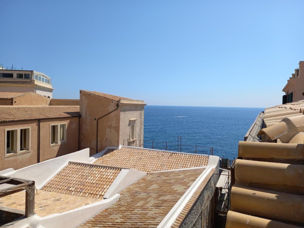 Lanterne Magiche Ortigia Suites Syrakusa Exteriör bild