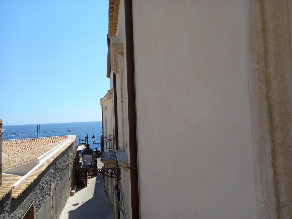 Lanterne Magiche Ortigia Suites Syrakusa Exteriör bild