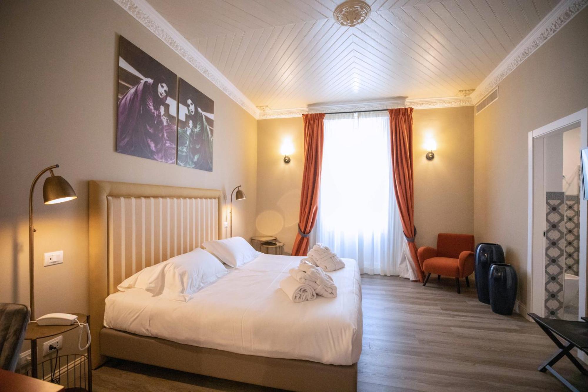 Lanterne Magiche Ortigia Suites Syrakusa Exteriör bild