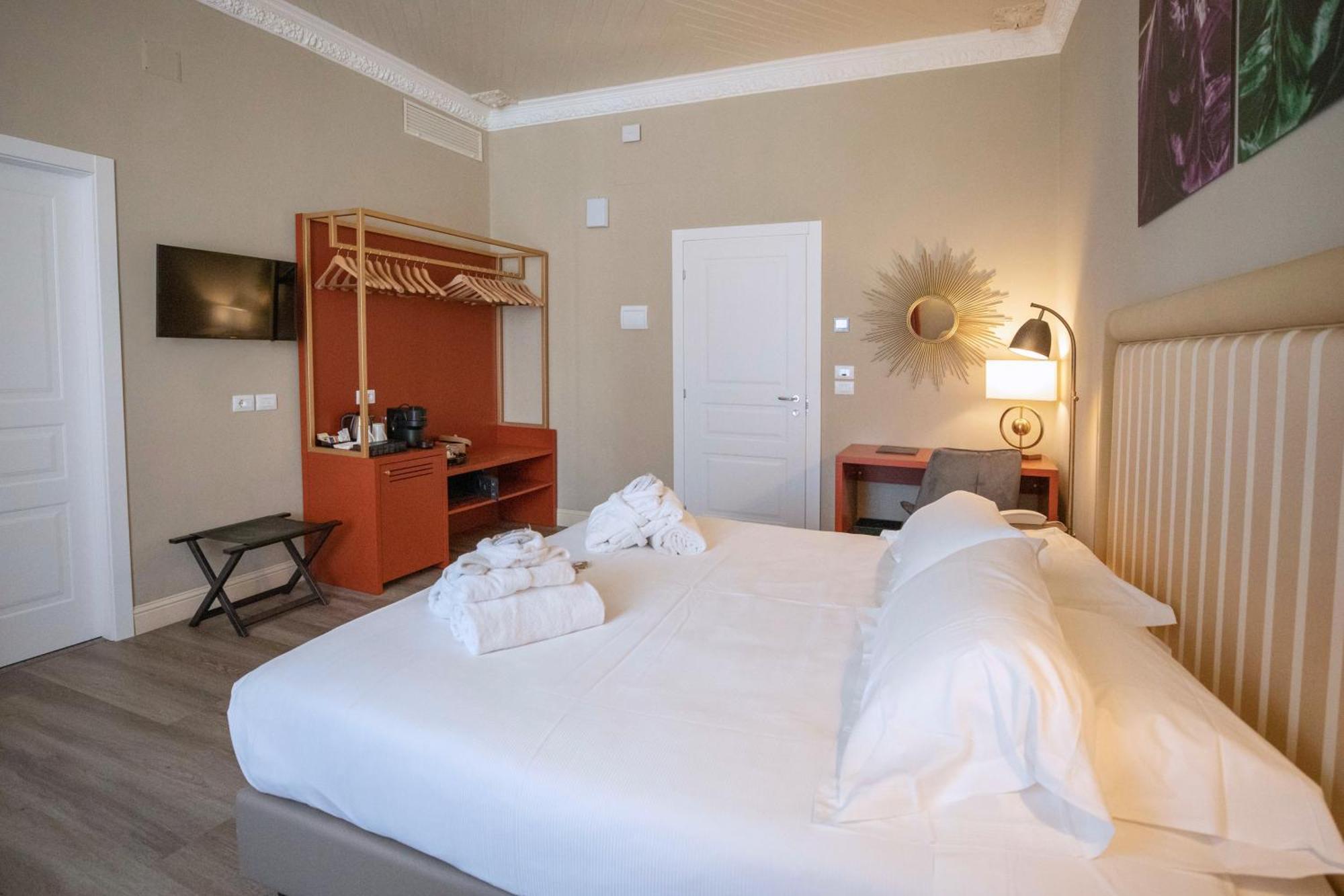 Lanterne Magiche Ortigia Suites Syrakusa Exteriör bild
