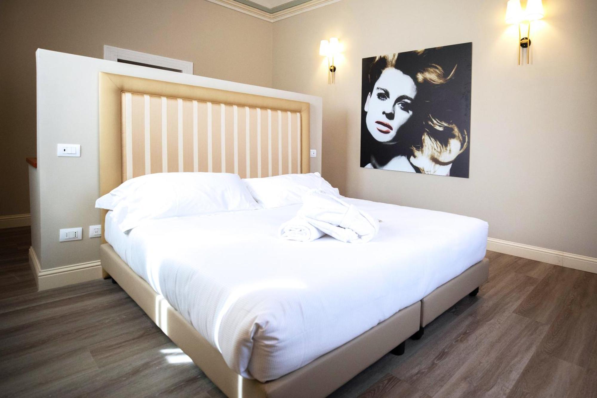 Lanterne Magiche Ortigia Suites Syrakusa Exteriör bild